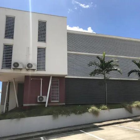 Meuble De Standing Au Coeur Des Commodites Schoelcher Exteriör bild