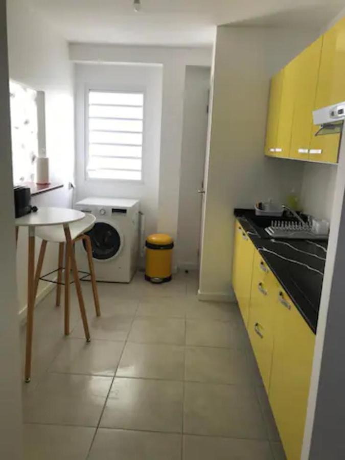 Meuble De Standing Au Coeur Des Commodites Schoelcher Exteriör bild
